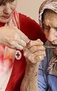خدمات نگهداری سالمند و کودک