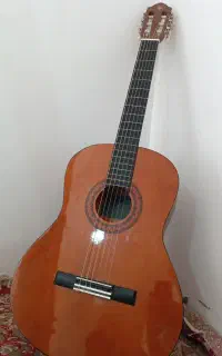 گیتار درحد نو یاماهاc40