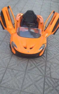 ماشین شارژی در حدنو بزرگ