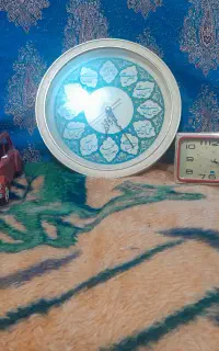 ساعت رومیزی وساعت دیوار کوب