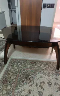 میز غذاخوری درحد نو