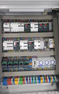 برقکار صنعتی و ساختمانی هستم