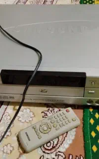 دستگاه سی دی و دستگاه ویدیو ژاپنی ای وا