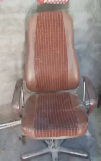 صندلی بدون عیب