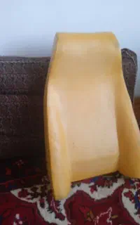 پشتی صندلی