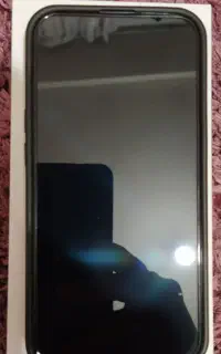 ایفون 13 نرمال در حد آک