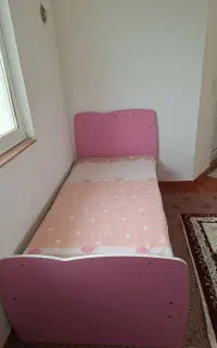 تخت و کمد کودک