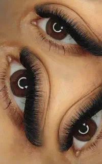 آموزش اکستنشن مژه همراه با استخدام