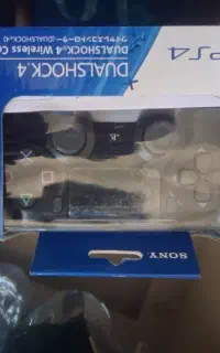 دسته بازی ps4 به همراه تجهیزات