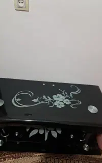 زیر تلوزیونی شیشه ای کره ای
