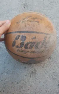 توپ بسکتبال