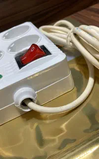 محافظ برق پیکو