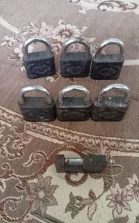 قفل آویز
