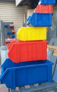 ظروف و کاذیه پلاستیک  bahar(نگهدار)