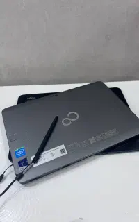 تبلت ویندوزی فوجیتسوQ555 ده اینچ* کیبوردارویندوزده