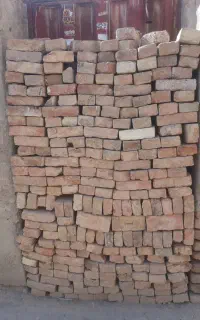 آجر دست دو، سالم با قیمت مناسب