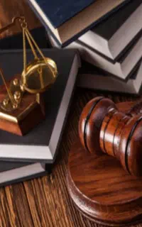 وکیل پایه یک دادگستری حقوقی کیفری خانواده ملکی و