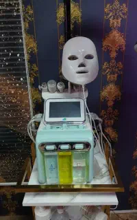 همکاری در سالن زیبایی