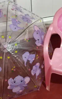 صندلی و چتر بچه