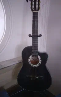گیتار مدل بوبینگا