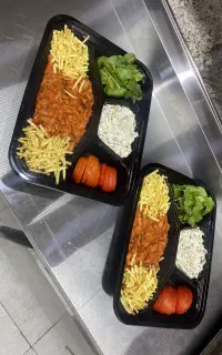 کارگر ساده آقاباجای خواب وخوراک