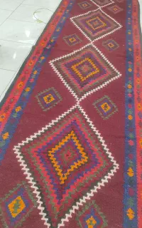 گلیم دستباف لوزی عرض۱۲۰ طول ۴متر