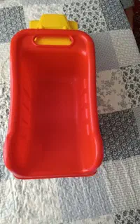 کامیون اسباب بازی