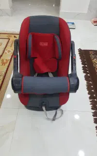 صندلی کودک خودرو