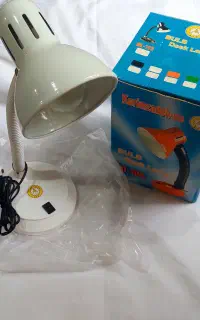 چراغ مطالعه رومیزی DL-104 قیمت اقتصادی