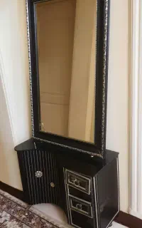 آینه و کنسول