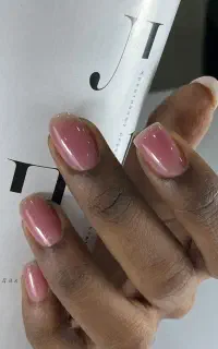 کاشت ناخن میناب