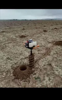 چاله کنی برا چال کود و کاشت نهال