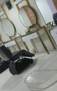 اجاره یونیت و صندلی به لاینهای آرایشگری