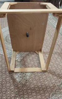 کرسی چوبی