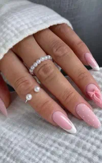 خدمات کاشت ژل ناخن290لمینت ناخن250 لاک ژل رایگان