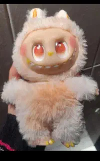عروسک لبولبو