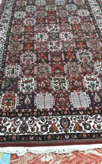 فرش320×220رنگ ثابت خشت ریزچالشتر