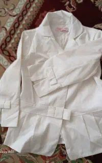 کت سفید تک و زیبا
