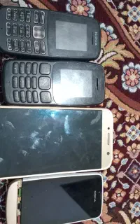 تعدادی موبایل