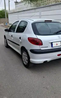 پژو 206 مدل 1396تیپ 2 درحد صفر