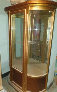 ویترین چوبی