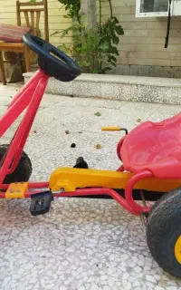 ماشین چهار چرخ
