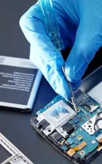 فروشنده اقا و خانوم لوازم جانبی موبایل وتعمیرکار