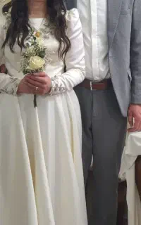 لباس عقد