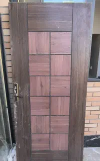 درب و چهارچوب چوبی اتاق