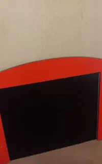 تخت نوجوان