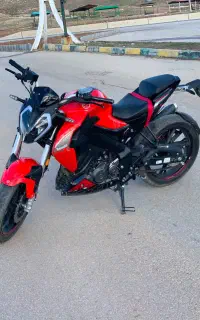 بنلی 180