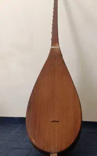 دوتار قدیمی