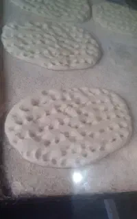نیازمند شاگرد ساده واسه وسط کار