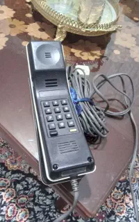 تلفن رو میزی